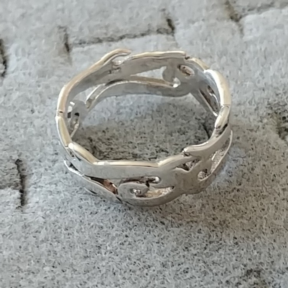 New 925 silver ring sz 12